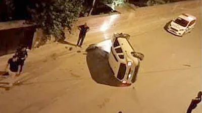 Elazığ'da kontrolden çıkan otomobil devrildi