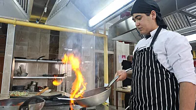 Fabrika gibi lise: Bir yılda 19 milyon ciro