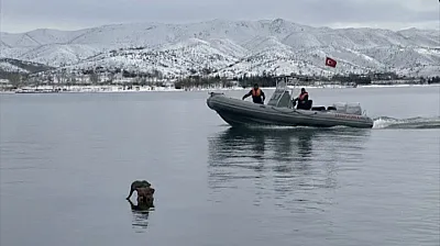 Hazar Gölü'nde su samuru görüntülendi