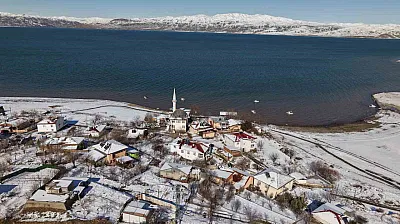 Bu köy eşsiz manzaralar oluşturuyor