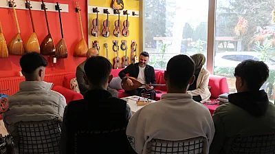 Elazığ'da denetimli serbestlikteki çocuklar sanatla buluşuyor