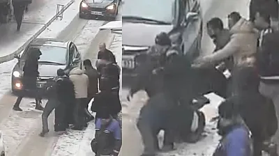 Sokak ortasında tekme tokat kavga