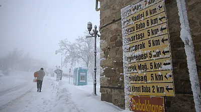 Yoğun kar yağışı Harput'u yuttu