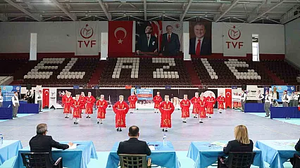 Elazığ'da geleneksel ezgilerle büyük rekabet