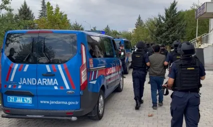 Diyarbakır'daki Mercek Operasyonu'nda 132 tutuklama