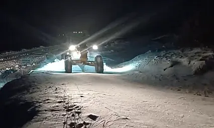 Elazığ'da karla mücadele çalışmaları sürüyor