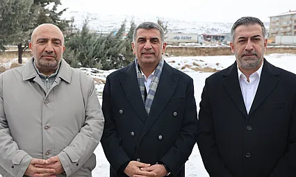 Elazığ'da yeni hastane için tek yumruk