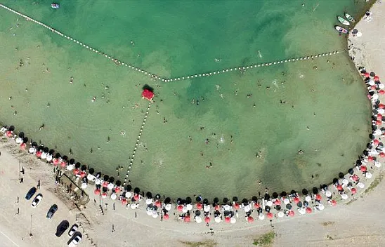 Doğuda tatilcilerin vazgeçilmez adresi: Hazar Gölü