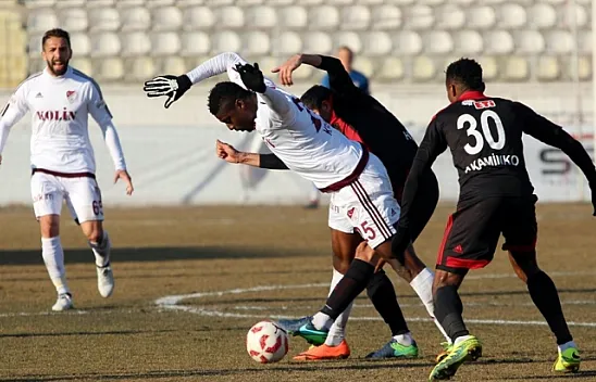 Elazığspor - Eskişehirspor maçının fotoğrafları