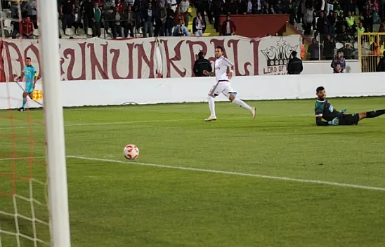 Elazığspor-Giresunspor maçının fotoğrafları