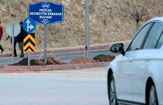 Türk siyasi tarihine damga vuran isimler bulvarda kesişiyor