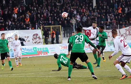 Elazığspor-Denizlispor maçının fotoğrafları
