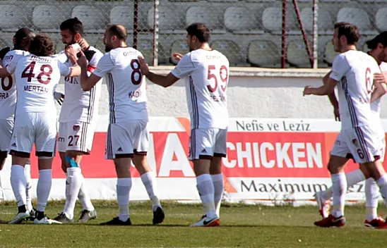 Elazığspor - Eskişehirspor maçından çok özel kareler