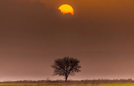 Tarihi ilçe Palu'da gün batımı