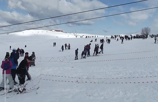 Kayak severler Hazarbaya'ya akın etti