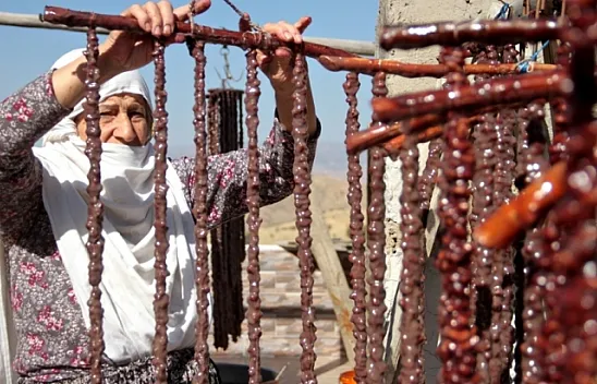 Köylülerin zorlu 'orcik' mesaisi