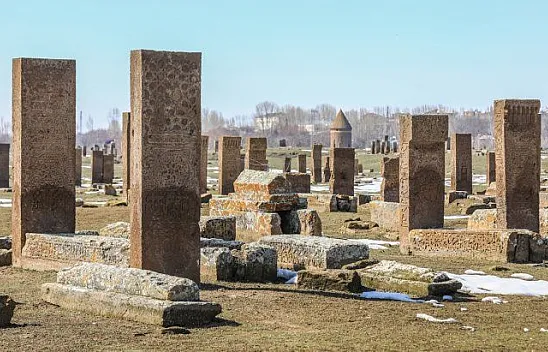 'Sakin şehir' Ahlat ziyaretçilerini bekliyor