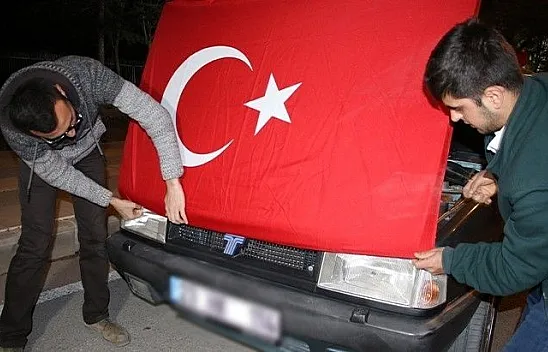 100 araçlık konvoyla Mehmetçiğe destek