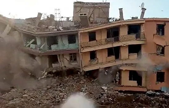 15 aylık sürede 5 bin 664 binanın yıkımı yapıldı