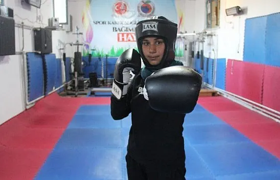 13 yaşında Muaythai Milli Takımı'na seçildi