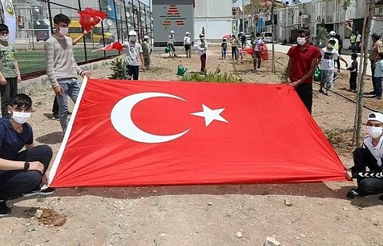 19 Mayıs'a özel 1919 fidan toprakla buluştu