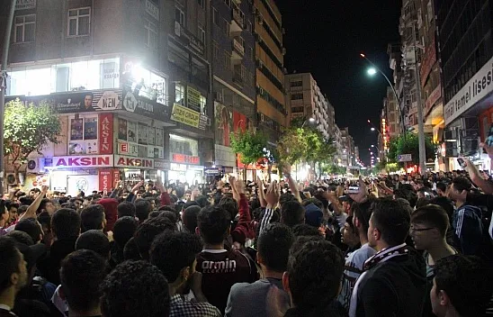 Taraftarlar, Elazığspor için yürüdü