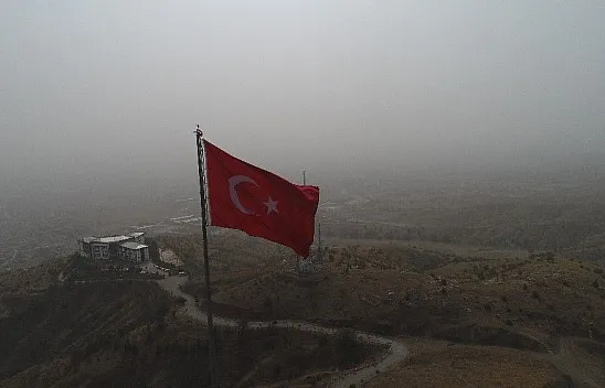 Elazığ'da toz bulutu etkili oluyor