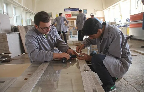 Hem sanatta, hem üretimde kazandılar