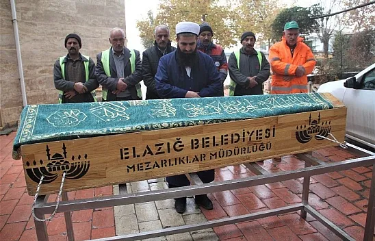 Kazada ölen kimsesiz şahıs toprağa verildi