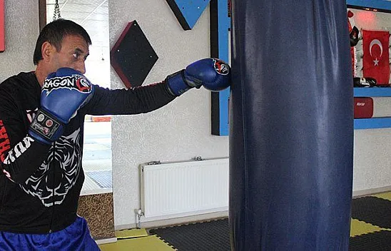 27 yıl spor yaptı, 52 yaşında milli takıma davet edildi