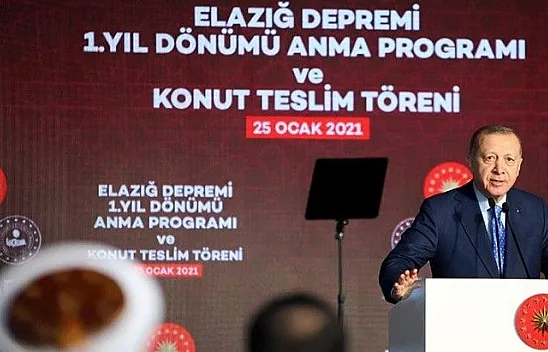 '8 bin ailemizi yeni evlerine kavuşturmuş oluyoruz'