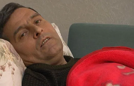 Acil karaciğer nakli bekliyor