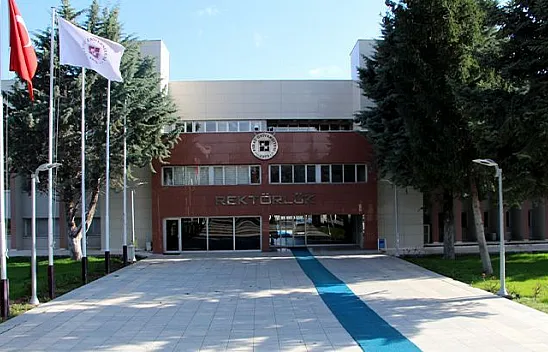 Araştırma görevlisi açığa alındı