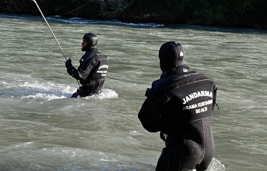Munzur Çayı'na düşerek kaybolan gencin cesedi bulundu