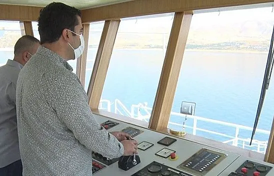 Başkan Alan, Elazığ - Tunceli arasında feribotla yolcu taşıdı