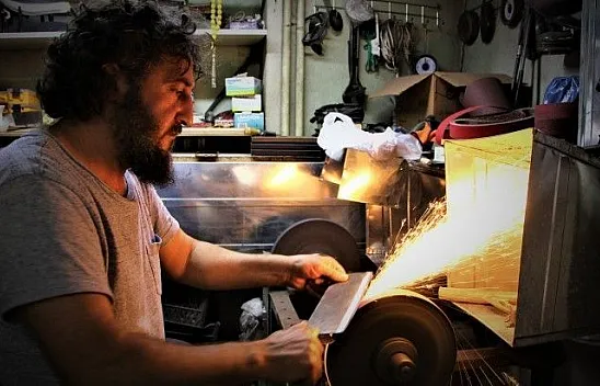 Bıçak bileme ustalarının 'Kurban Bayramı' mesaisi