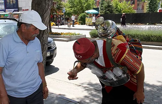 Bin derde deva 'meyan şerbeti'