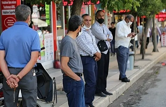 Bingöl depremi Elazığ'da paniğe neden oldu