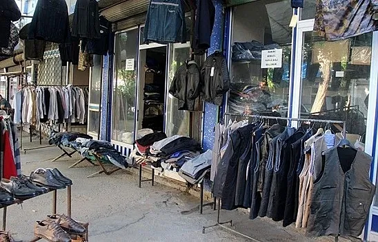 Bit pazarında ikinci el kıyafet alımı durdu