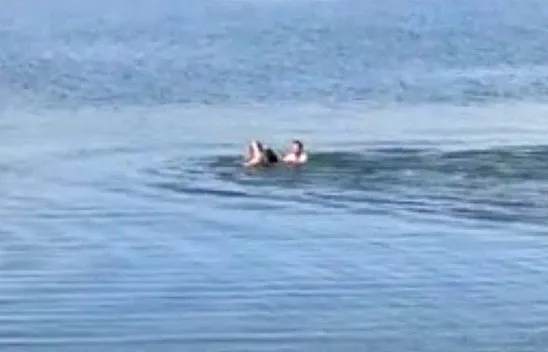 Boğulmak üzereyken son anda kurtarıldı