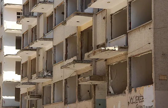 Bu binalar tehlike saçıyor!