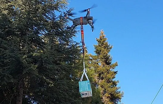 Bu ilçede maskeler drone ile dağıtılıyor