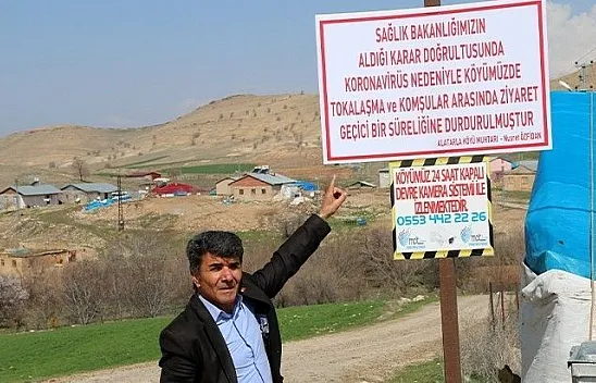 Bu köyde tokalaşma ve komşu ziyareti durduruldu