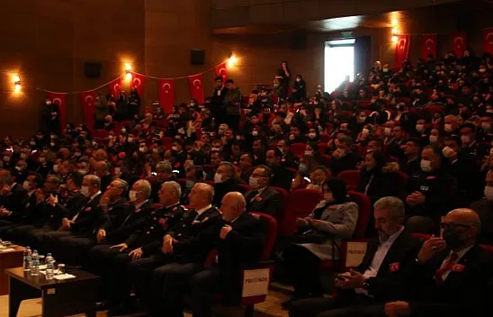 Çanakkale Zaferi'nin yıl dönümünde şehitler anıldı