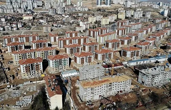 Deprem bölgesi Elazığ'da, deprem konutları yükseliyor