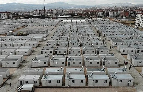 Deprem bölgesinde konteyner kente yerleşim başladı