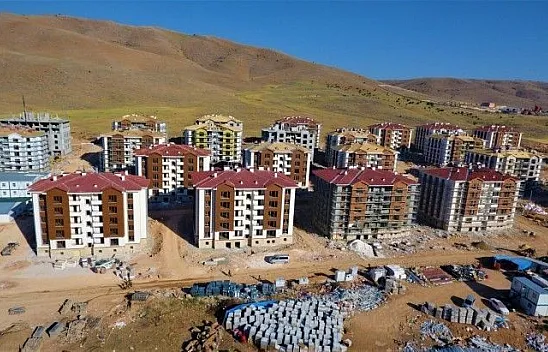 Deprem sonrası konutlar yükselmeye başladı