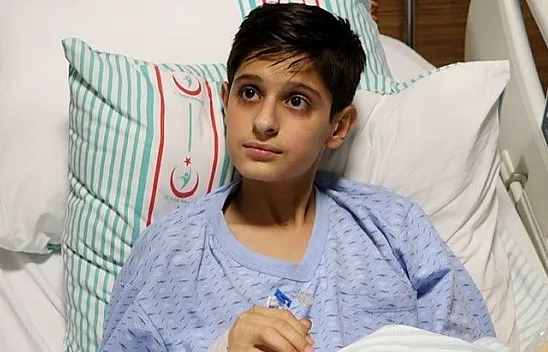 Depremden yaralı kurtulan Kerim, Cumhurbaşkanı Erdoğan'la görüştü