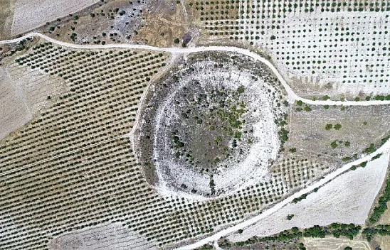 Devasa çukur 'Kup' gizemini koruyor