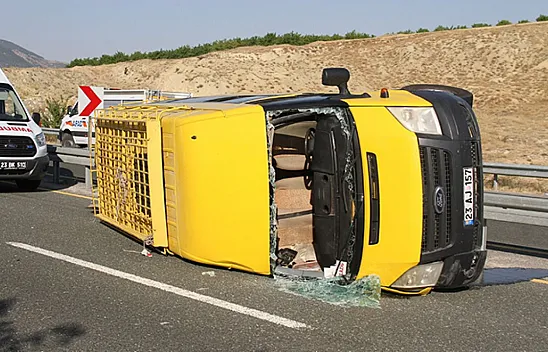 Düğün dönüşü feci kaza! Yaralılar var